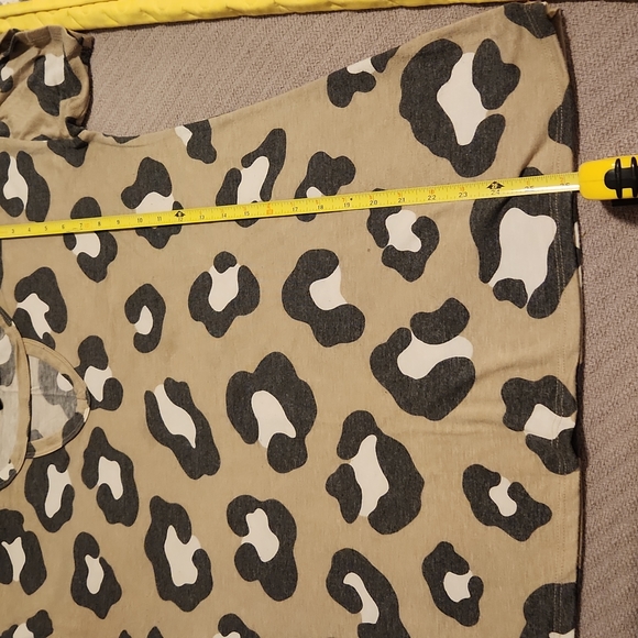 Leopard Print Top - Picture 7 of 10